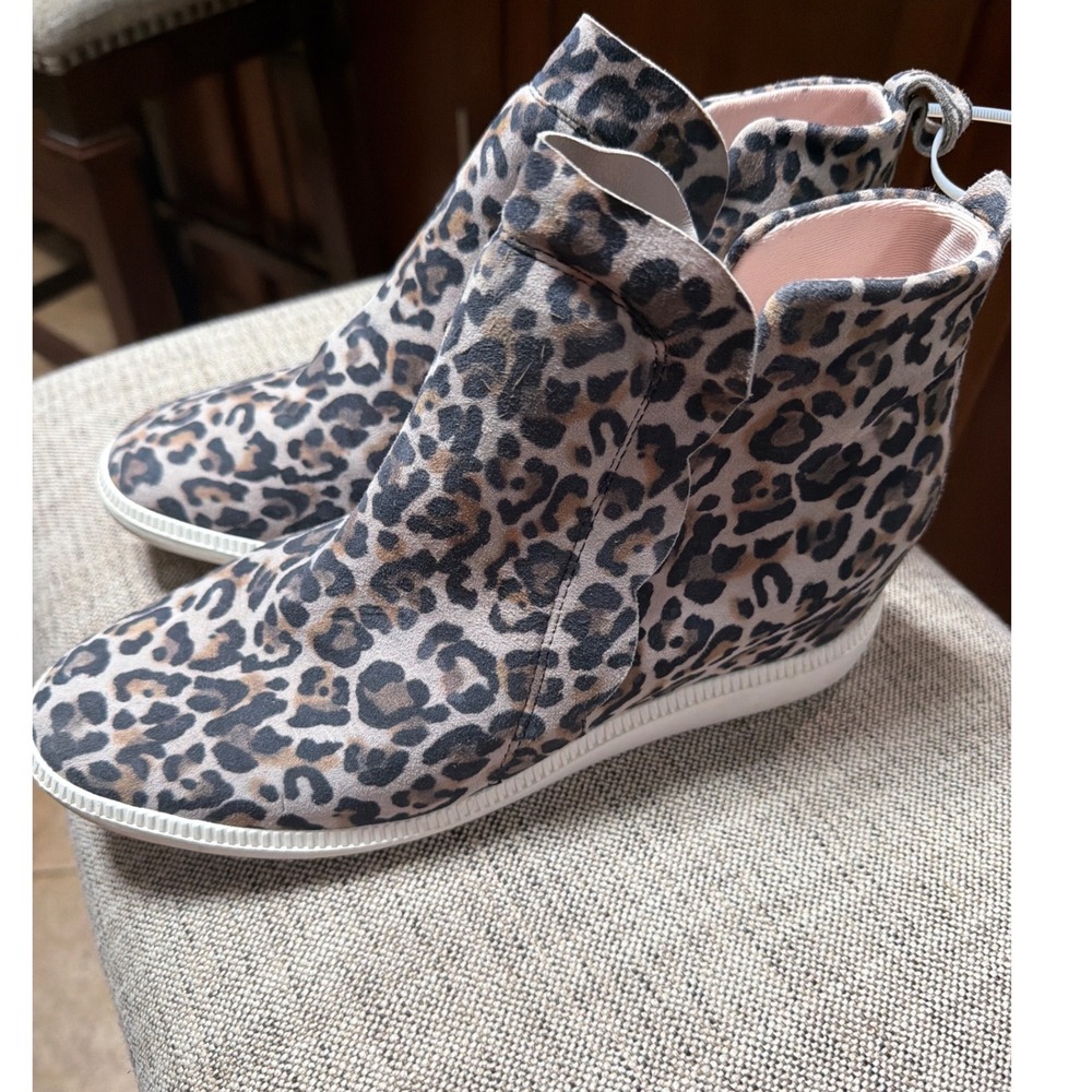Kate Spade New York Wilkes Leopard Print Suede Wedge Sneakers Tan Black 9B